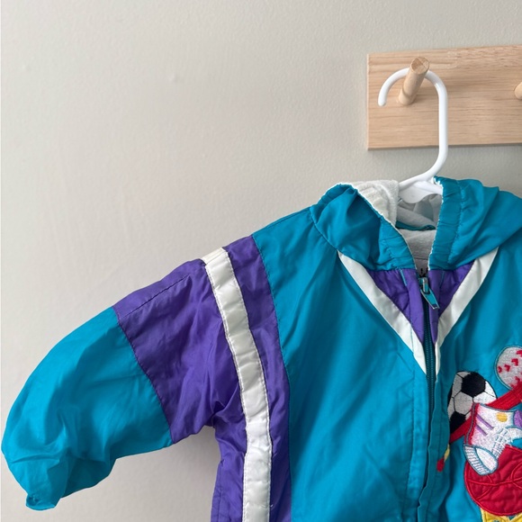Colorful Vintage Sports themed windbreaker - Picture 2 of 5